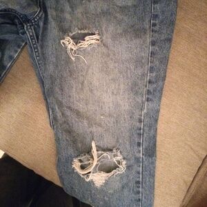 PacSun Ripped Jeans Size 36